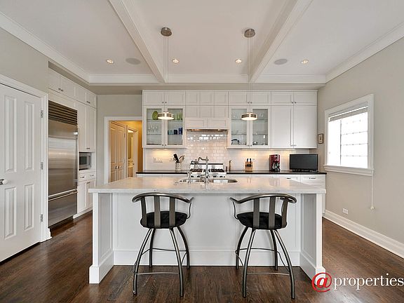 Kitchen / Breakfast Room