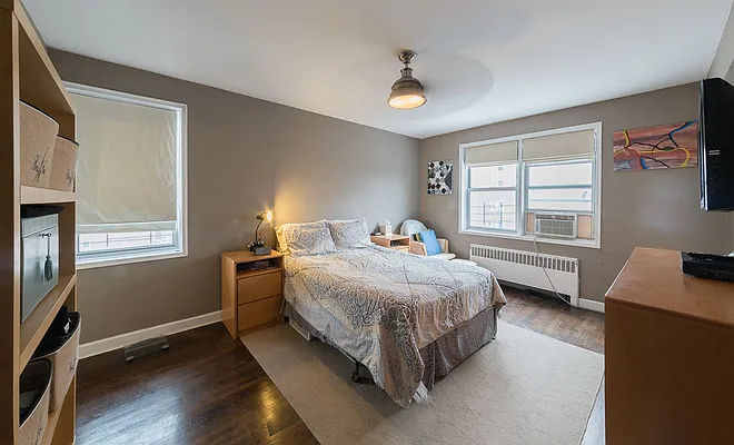 Sold by Silversons Realty LLC | media 6