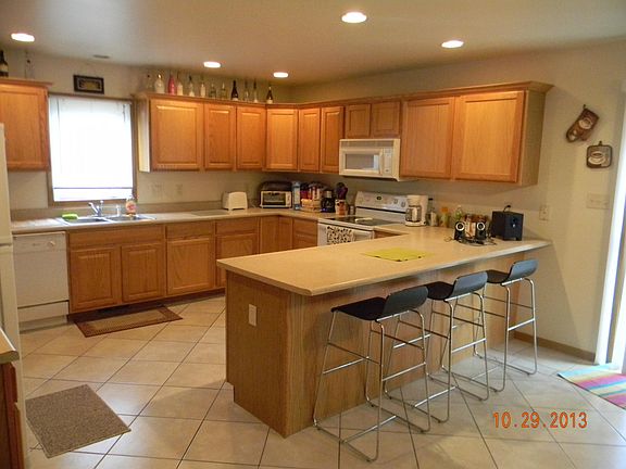 4th image of 1615 Linda Dr