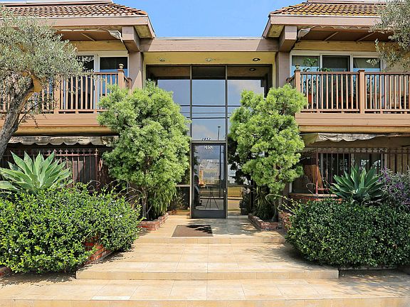 2nd image of 2852 Sawtelle Blvd APT 37
