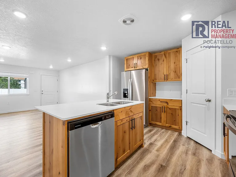 1014 W Quinn Rd #BLD-11 — Photo 6