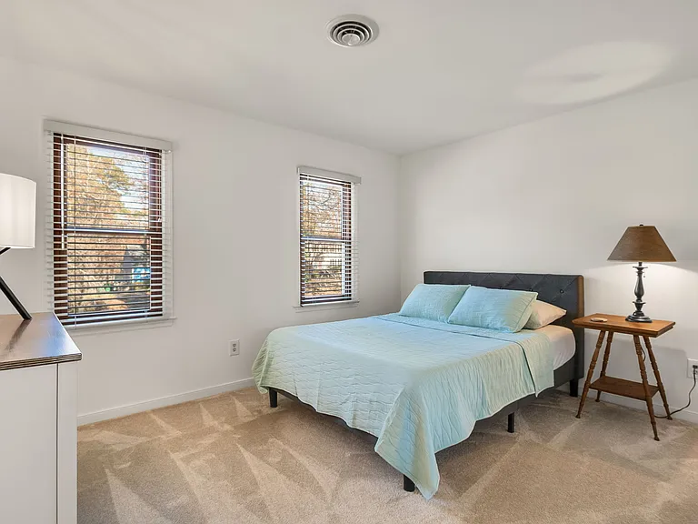 9621 Peppertree Dr — Photo 20