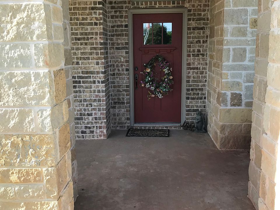 1st image of 406 Country Pl S
