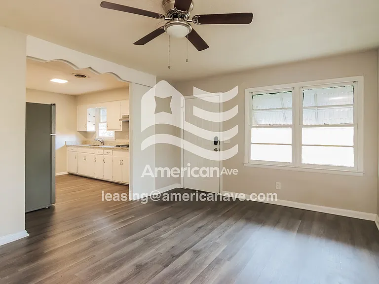 768246_004_living_room_14228067.jpg
