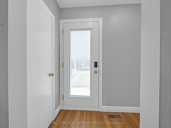2nd image of 118 Rexleigh Dr