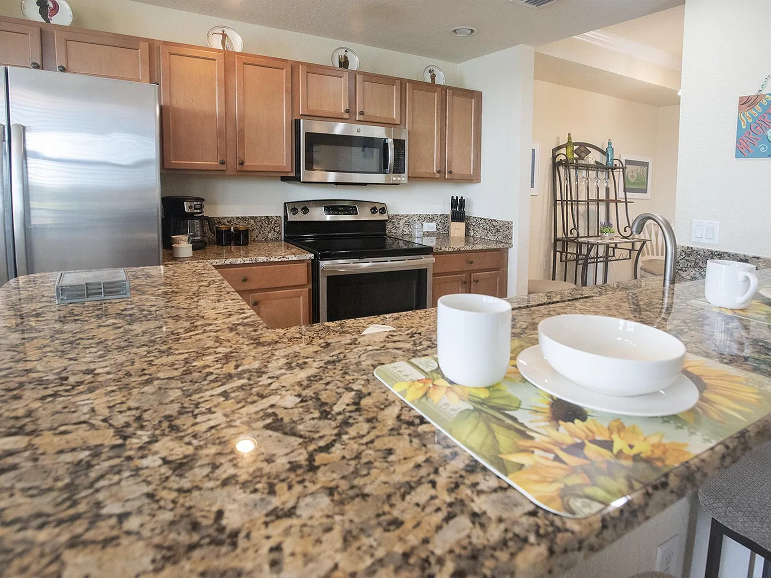 2 bed, 1121 sqft, $2,580 — Photo 3