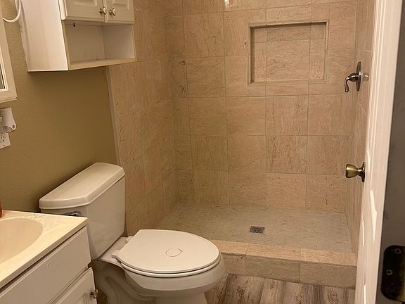 4th image of 5748 Cowden St