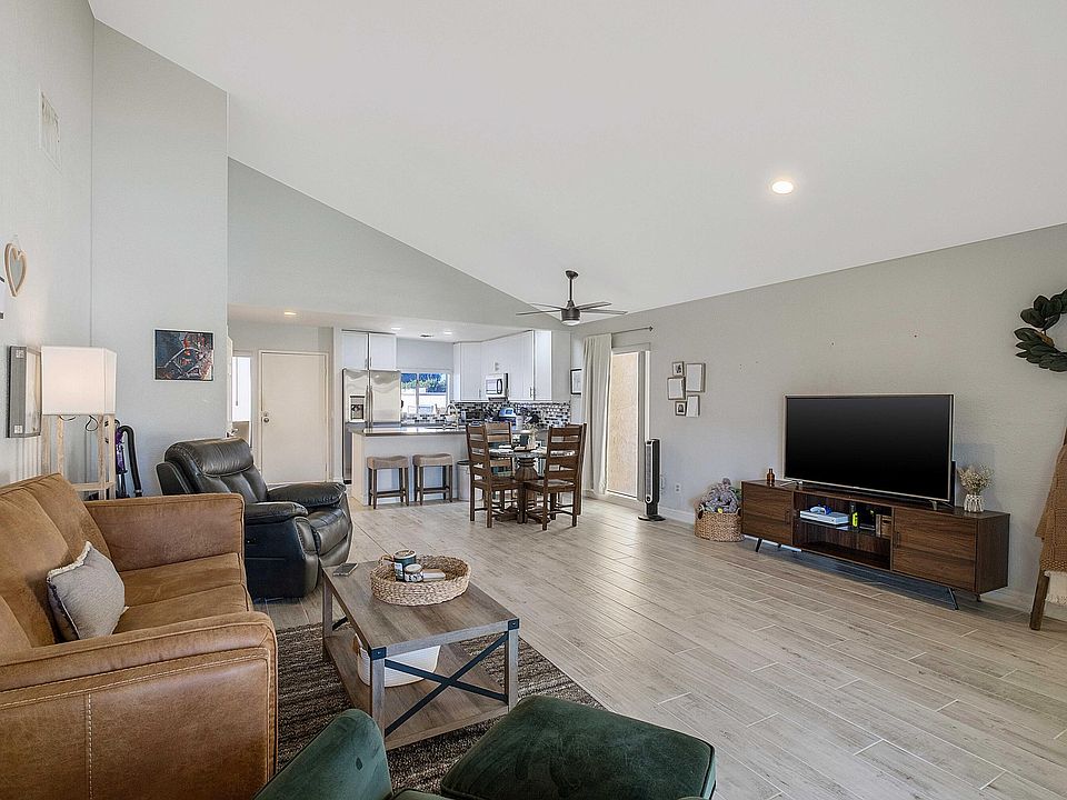 1st image of 79602 Avenue 42