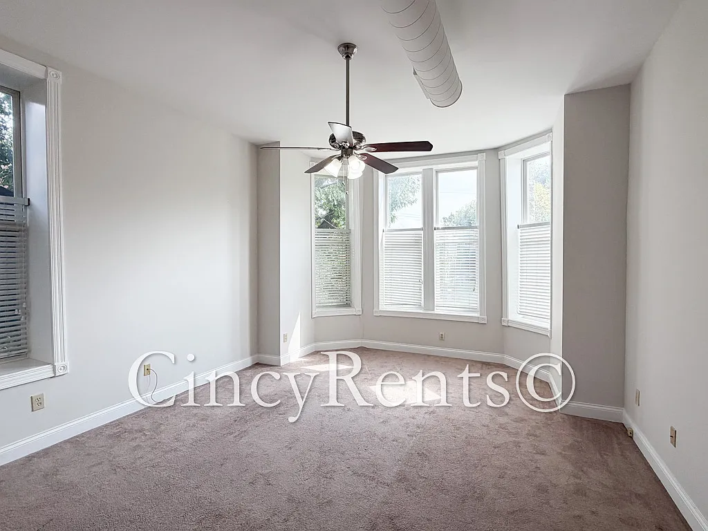 2 bed, 900 sqft, $1,395 — Photo 3