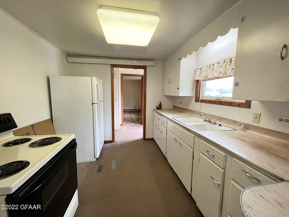 18 Western Ave, Gilby, ND 58235 Zillow