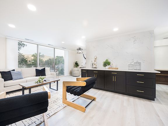 3rd image of 777 S South Temple APT 5I
