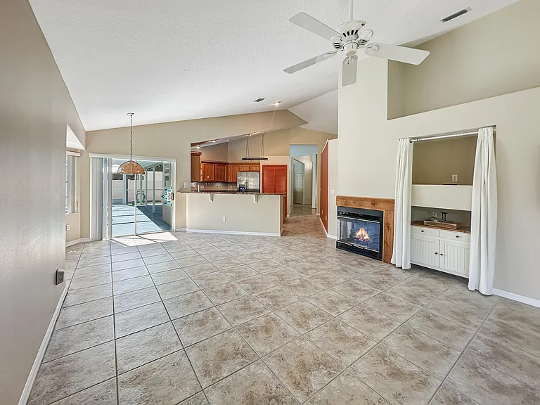 1860 Cobia Dr — Photo 13
