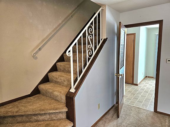 3rd image of 4551 W Lake Rd