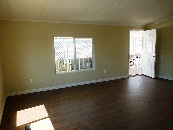 5th image of 1456 E Philadelphia Ave #296