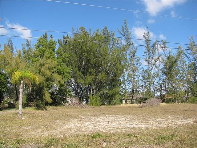 2nd image of 913 SW 24th St