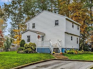 19 Leigh Rd, Wenham, MA 01984