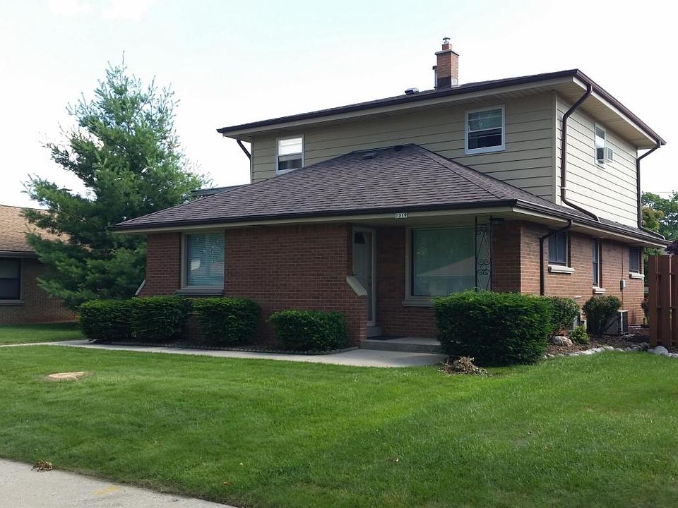 1st image of 1519 W Leroy Ave