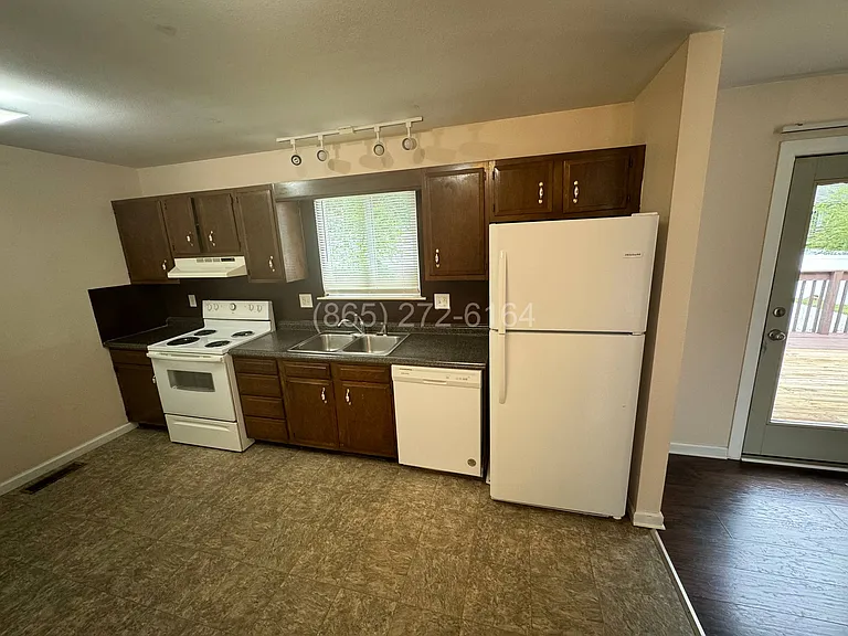 6436 Tewksbury Dr — Photo 5