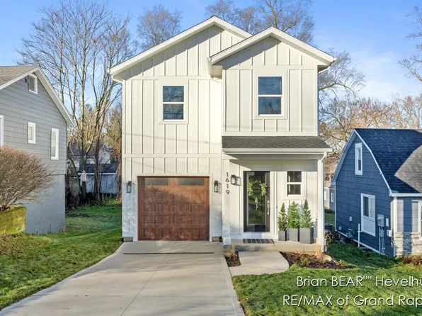 1619 Ira Ave NW, Grand Rapids, MI 49504