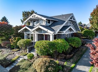 2902 W Garfield St, Seattle, WA 98199