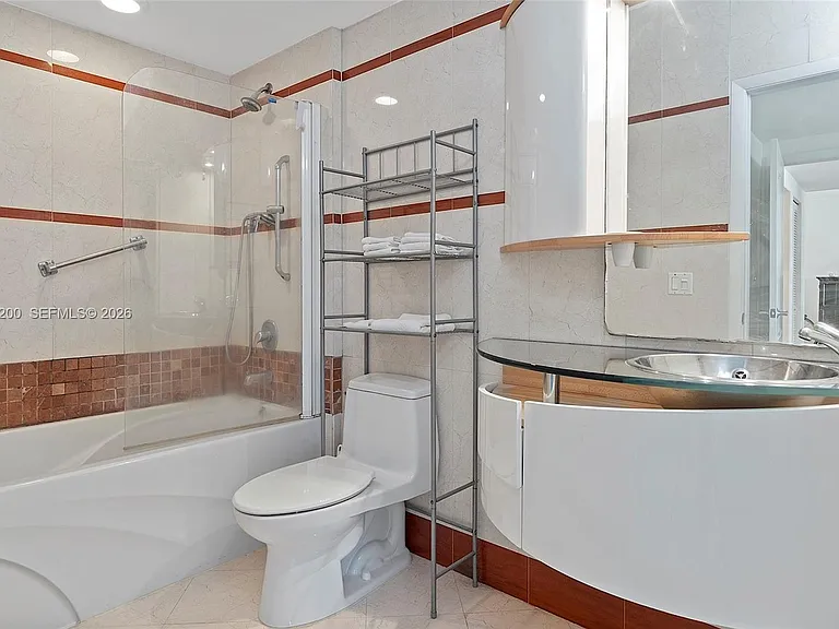 110 Washington Ave #1502 — Photo 19