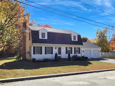 301 Getchell Ave, Woonsocket, RI, 02895