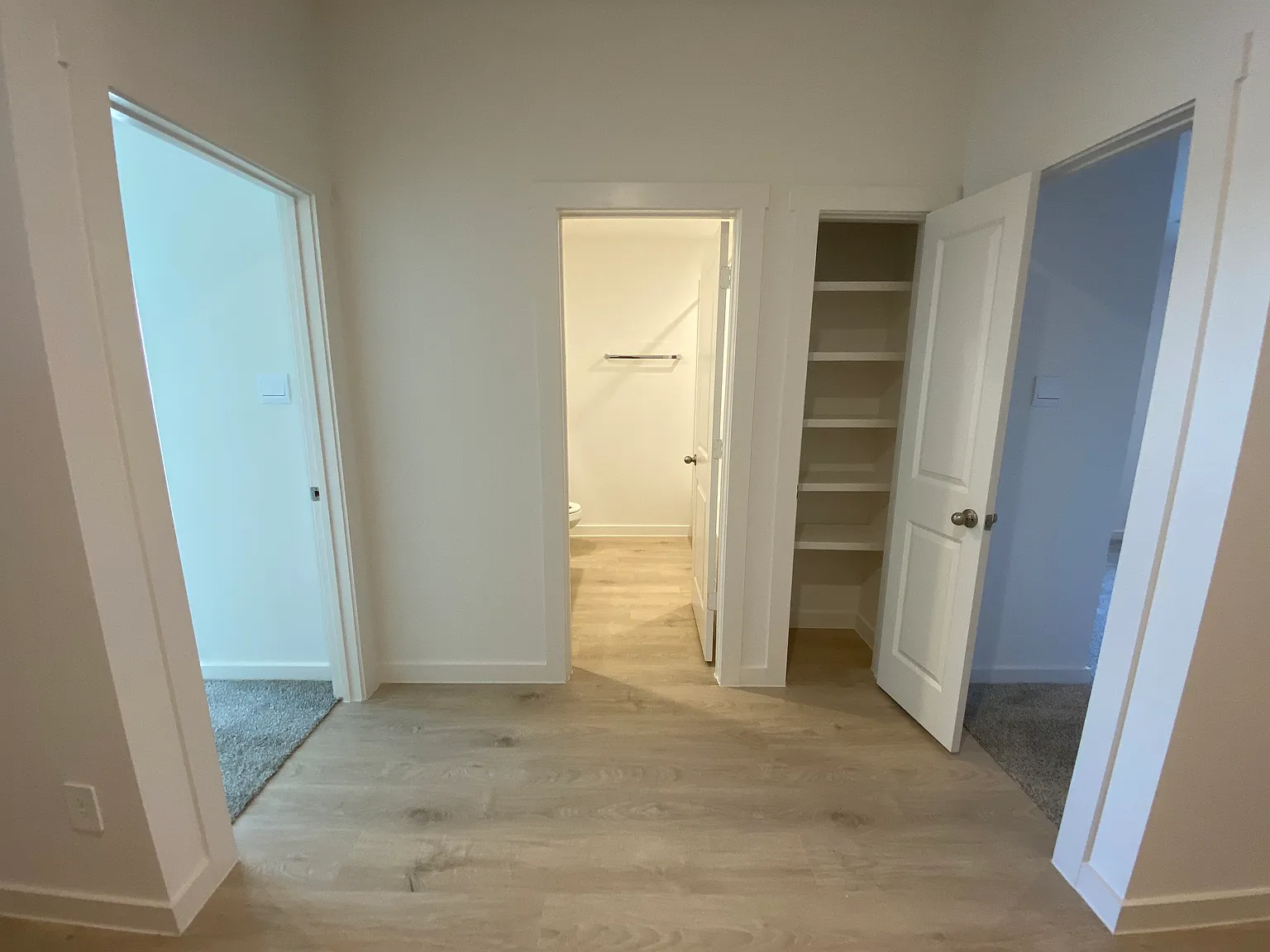 4 bed, 2.5 bath, 1831 sqft, $2,300 — Photo 3