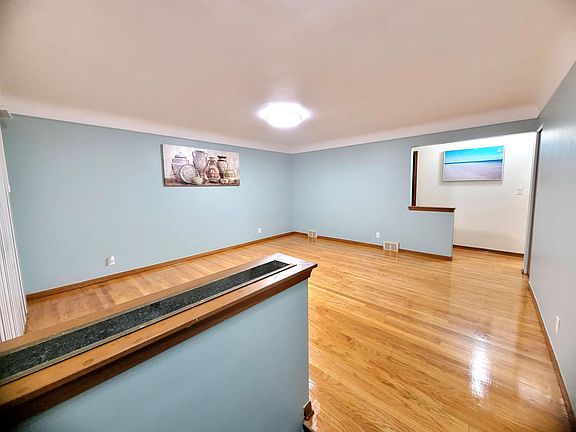 2nd image of 26291 Eureka Dr