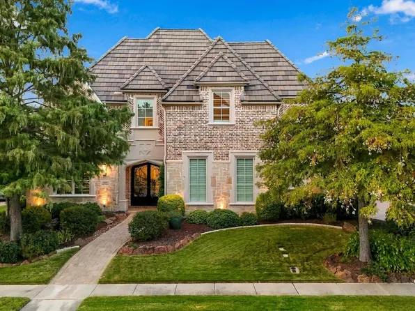 627 Lake Point Dr, Irving, TX 75039