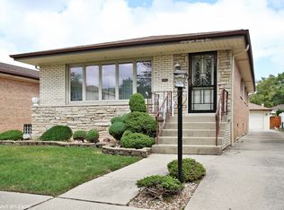 6825 N Dowagiac Ave, Chicago, IL