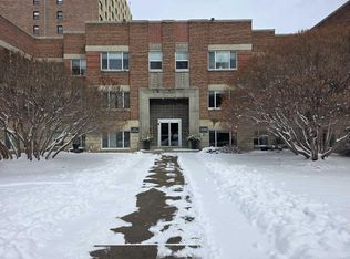330 E 19th Ave SW #3, Calgary, AB T2S0C9