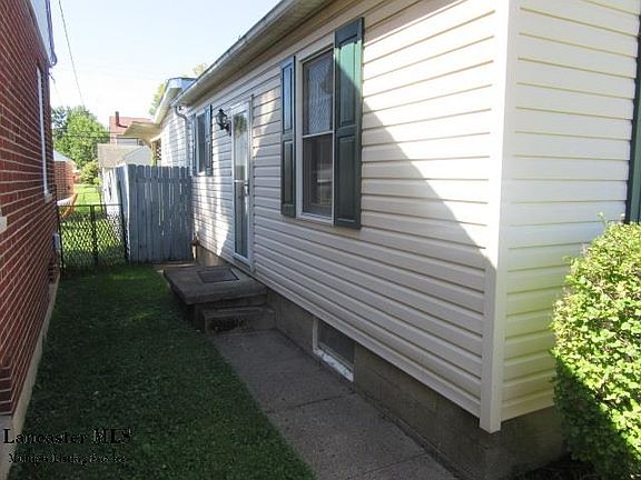 3rd image of 513 Oakwood Ave