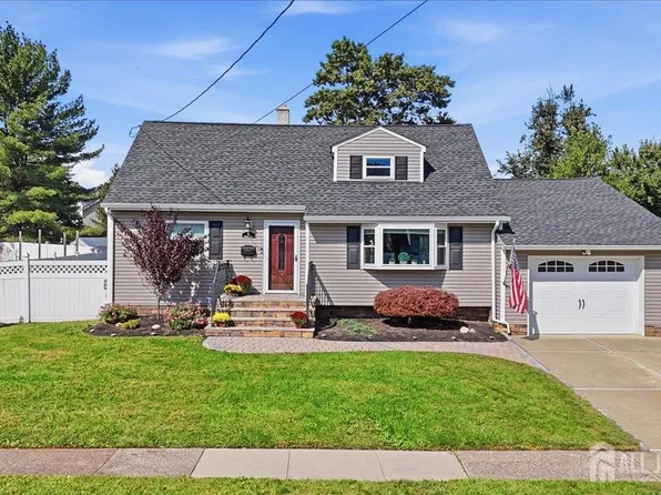 12 Norfolk Rd, Somerset, NJ 08873