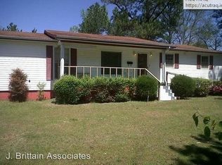 191 Drake Rd, Anniston, AL 36201