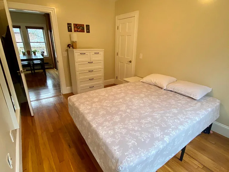 382 Morris Ave — Photo 6