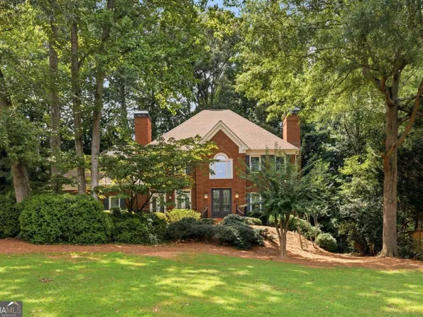 1890 Lakehurst Ct SE, Smyrna, GA 30080