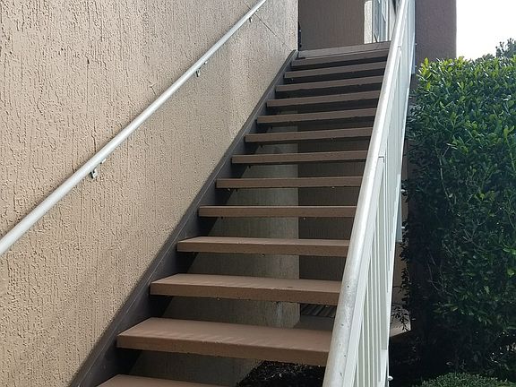 2nd image of 14049 Fairway Island Dr APT 128