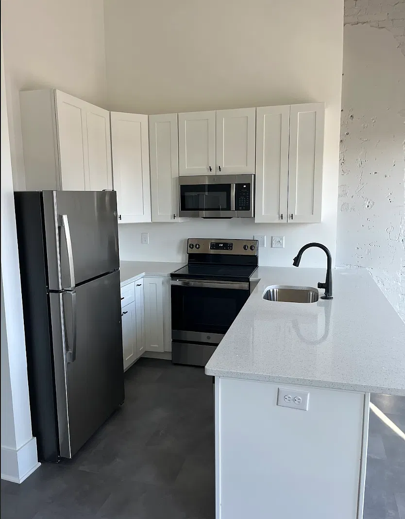 2 bed, 750 sqft, $1,350 — Photo 4