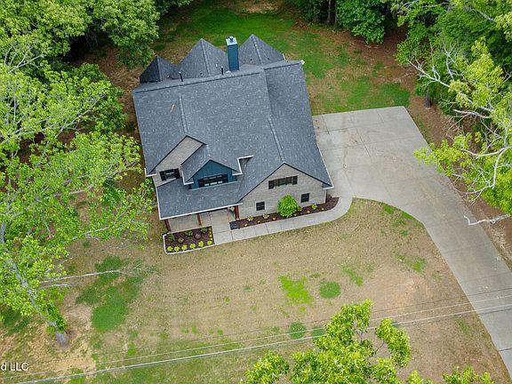4th image of 190 Vinson Rd
