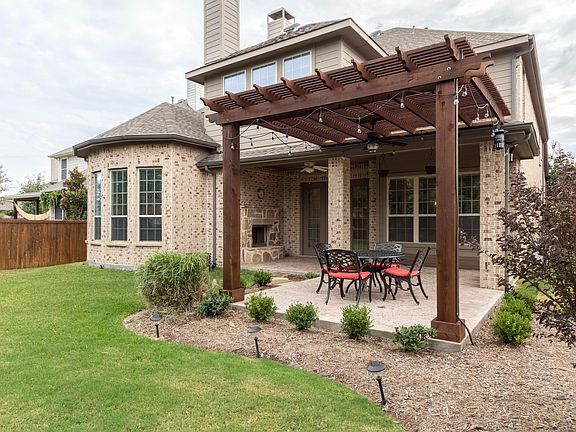 3rd image of 7808 Royal Gorge Ln