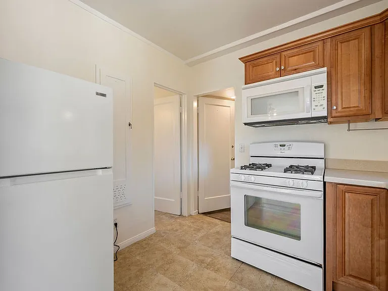 4735 Valencia Dr #1/2 — Photo 8