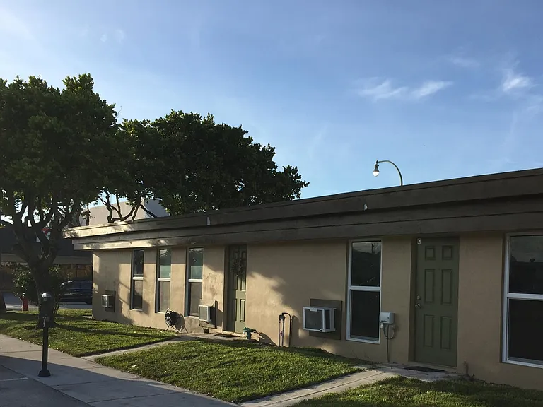 4300 N Ocean Dr #B — Photo 29