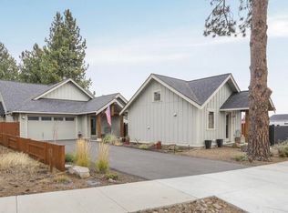 110 W Heising Dr #1, Sisters, OR 97759