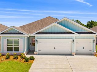 151 Farm Owl Dr W, Freeport, FL 32439