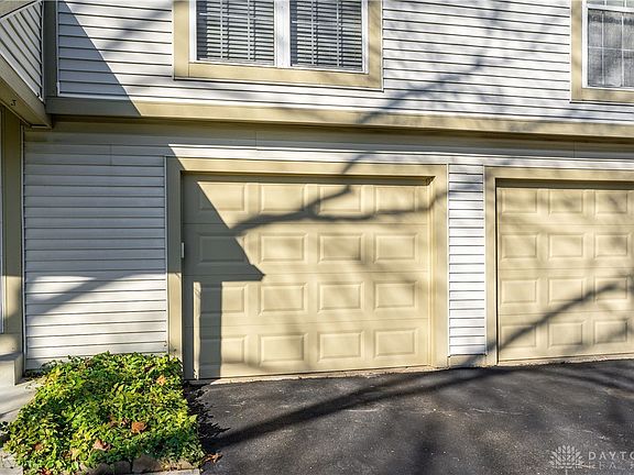3rd image of 1203 Governors Square Dr