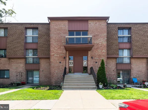 53201 Delaire Landing Rd #201, Philadelphia, PA 19114