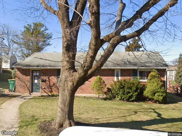 2037 Girard Ave, West Lawn, PA 19609