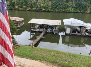 29249 Hiawatha Dr, Stover, MO 65078