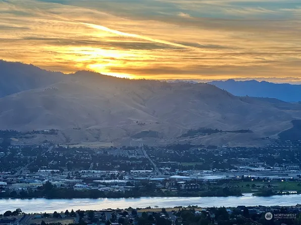 788 NE Tyler Place, East Wenatchee, WA 98802