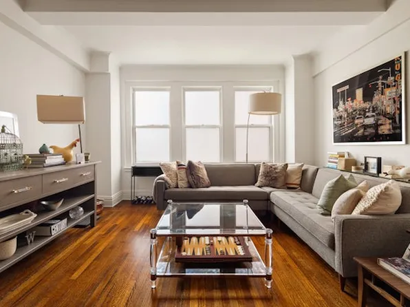 419 East 57th Street image 4 of 11